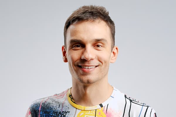 Дмитрий Кустов
