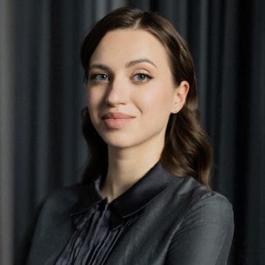 Юлия Рязанова